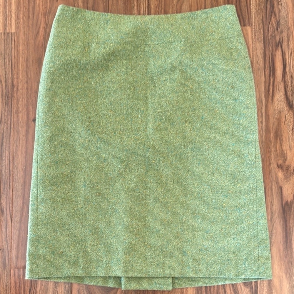 Ann Taylor LOFT 💚GREEN💚 SKIRT SIZE 6 🌟EUC🌟